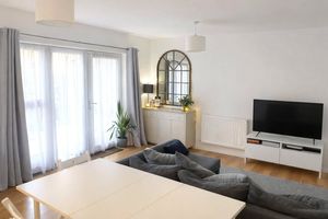 Photo 1- click for photo gallery